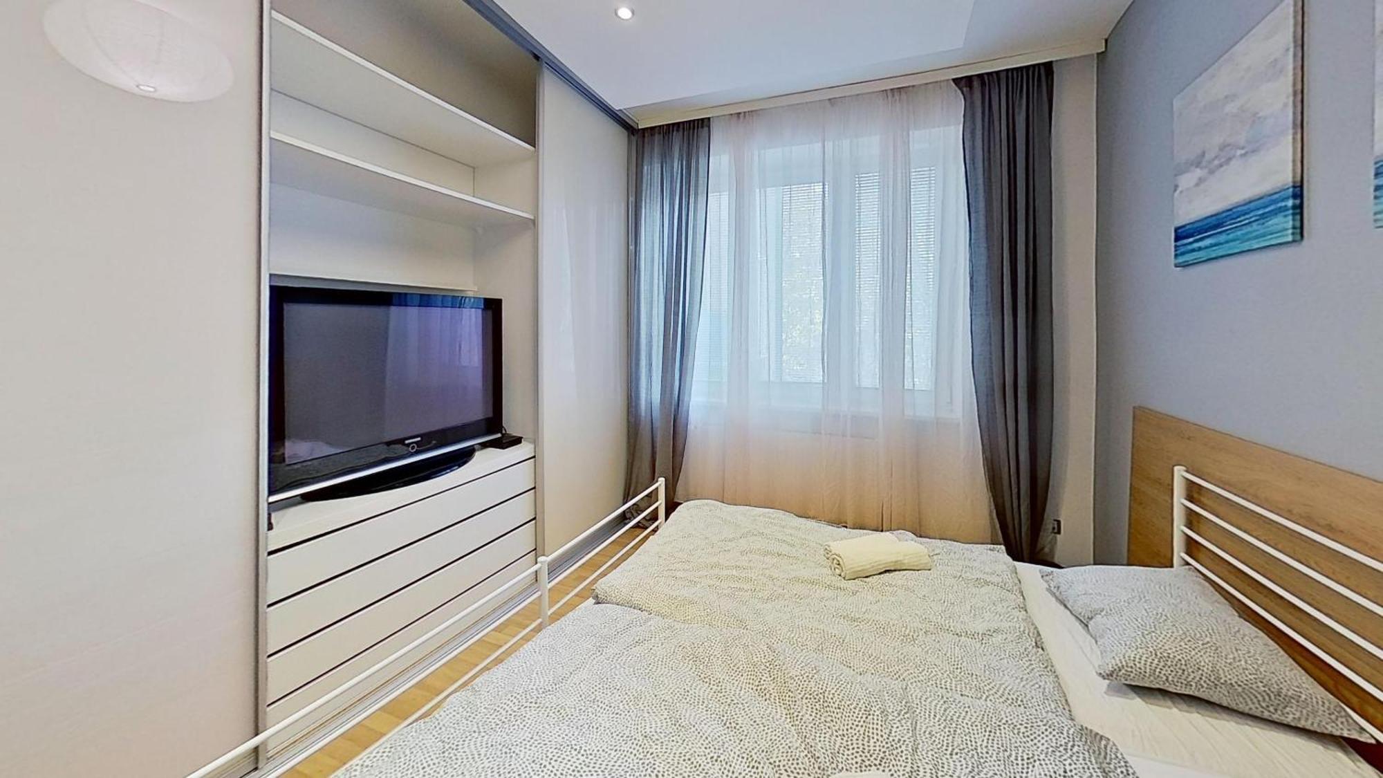 2Br Apt With Free Garage Parking, Close To The Historic Centre 브라티슬라바 외부 사진